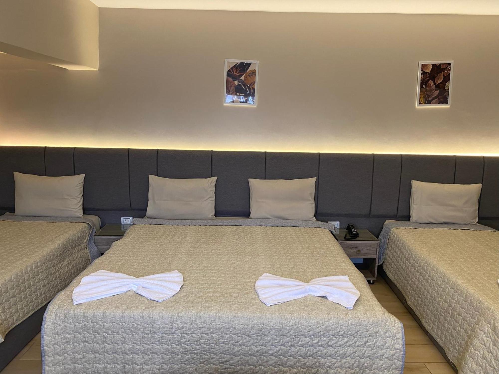 Holy Sheet Plus Kairo Bagian luar foto